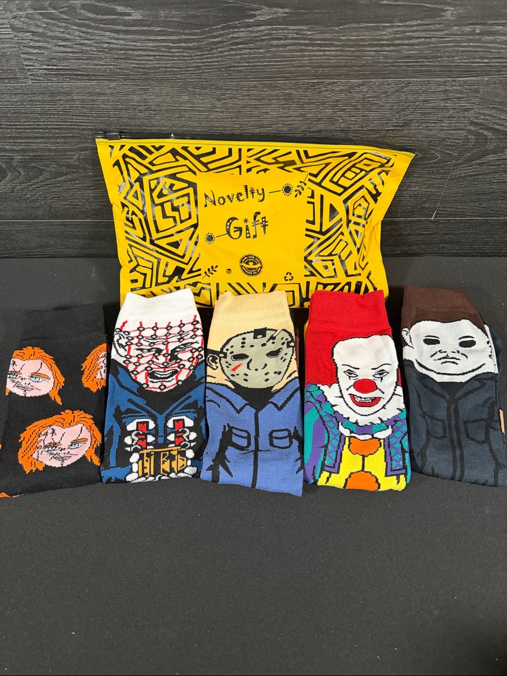 🖤 NWT Classic Horror Movie Characters Cotton Socks Set (5 Pairs)